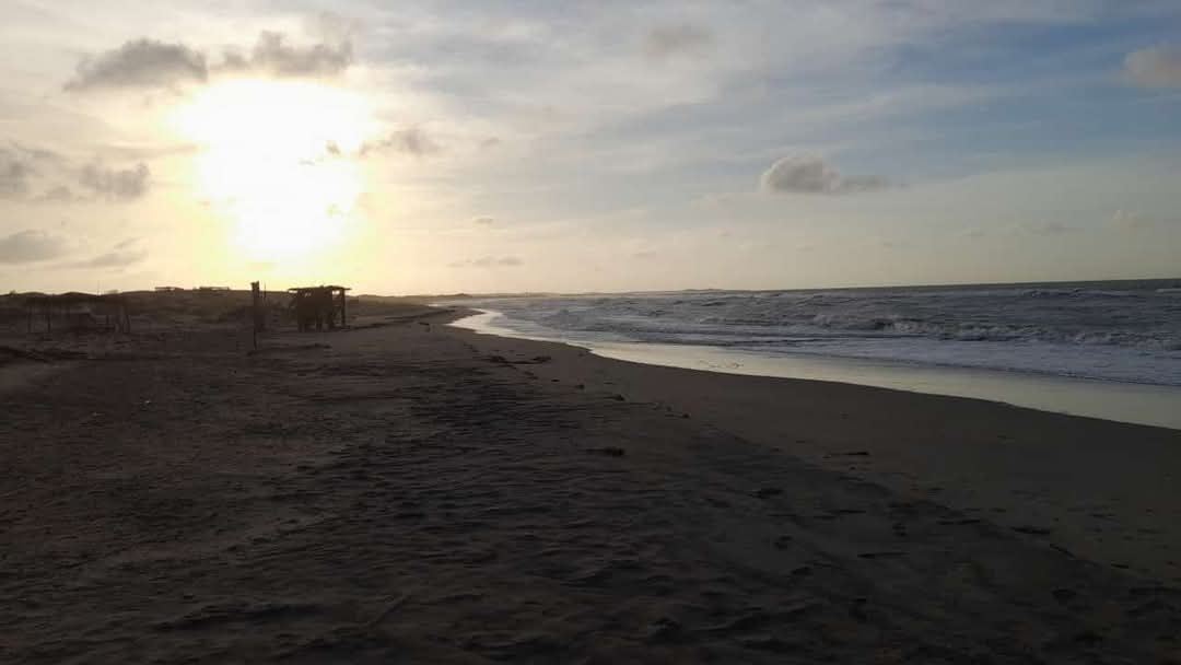 Atardecer en las playas de Punta Astillero, Piojó